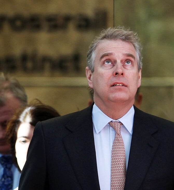 Όλοι οι έκπτωτοι του ντουνιά