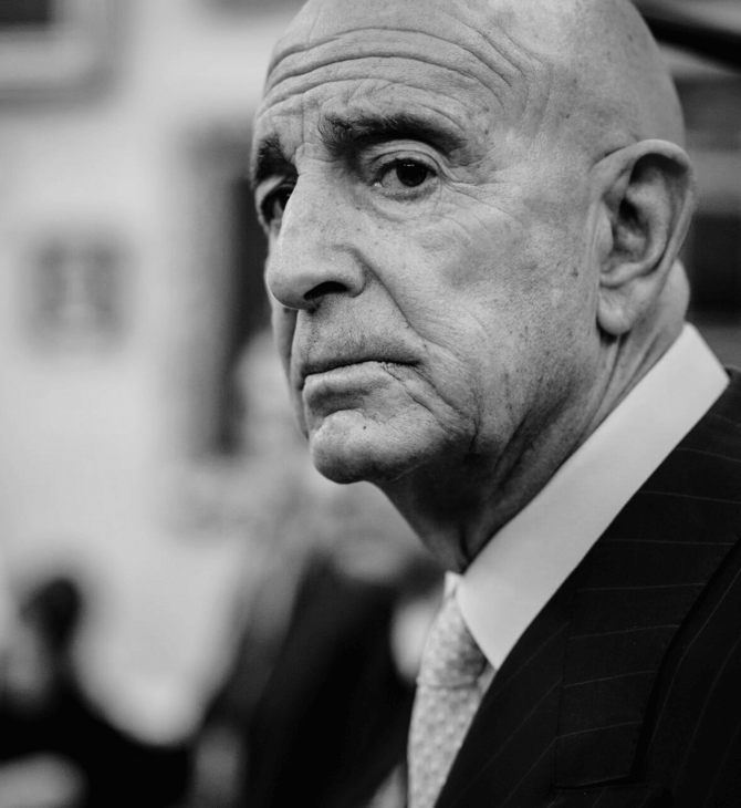 Τομ Μπαράκ: Ο δισεκατομμυριούχος πρέσβης των ΗΠΑ στην Άγκυρα στον κλοιό του σκανδάλου Έπσταϊν