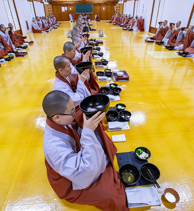 Balwoo gongyang: Tρώγοντας είσαι πιο ευτυχισμένος