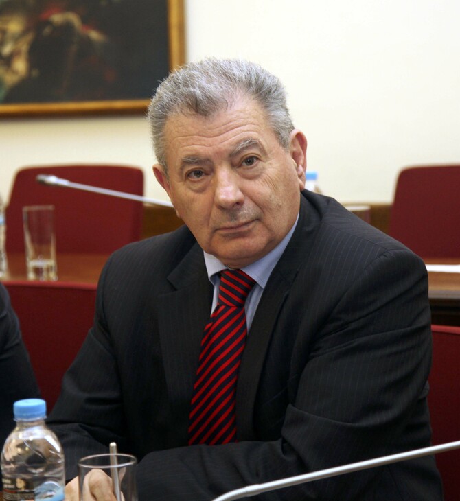 ΣΗΦΗΣ ΒΑΛΥΡΑΚΗΣ ΔΙΚΗ