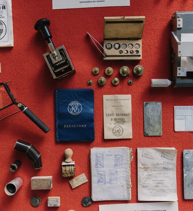 Στα άδυτα του Ιστορικού αρχείου του ΚΚΕ