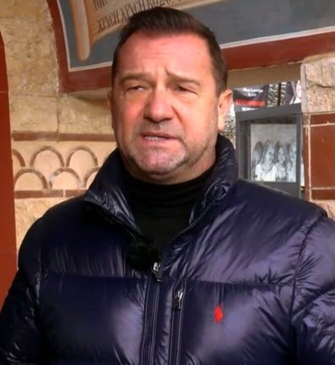 Πλακιάς για Τέμπη: «Ξέρεις τι είναι να είσαι γονιός και να παρακαλάς το παιδί σου να μην κατάλαβε κάτι;»