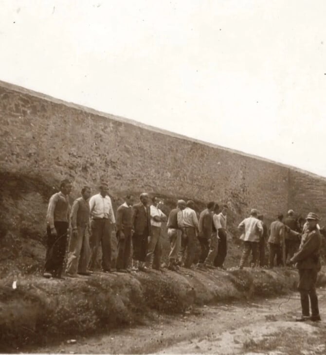 ΥΠΠΟ: Ολοκληρώθηκε η επιστροφή της φωτογραφικής συλλογής από την εκτέλεση των 200 στην Καισαριανή