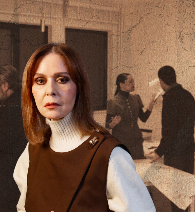  Η Κάτια Δανδουλάκη κατεβαίνει στο υπόγειο του Κουν