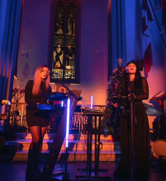 Marva Von Theo & Moonmoth