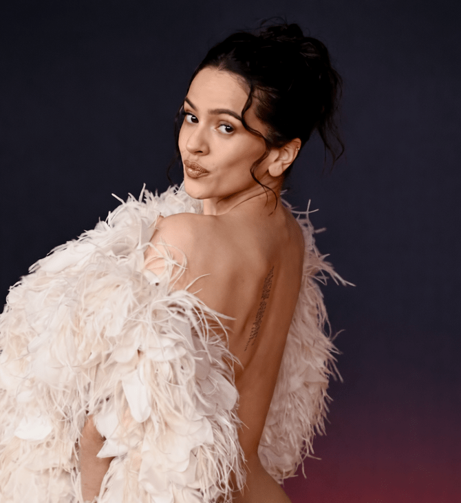 Να είναι γκέι»: Η Rosalía σχολιάζει με χιούμορ τι την ελκύει στους άντρες