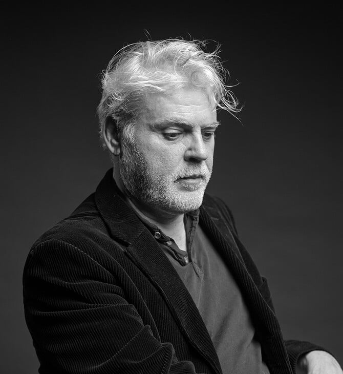 «Eίναι βαρετό ν’ ακούς για τα παιδικά χρόνια κάποιου;» 