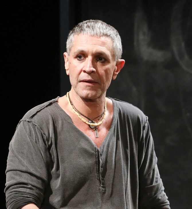 ΑΙΜΙΛΙΟΣ ΧΕΙΛΑΚΗΣ ΙΡΑΝ ΜΕΣΗ ΑΝΑΤΟΛΗ 