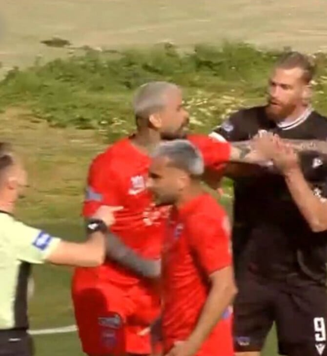 Αγώνας Πανιώνιος - Καλαμάτα: Ποδοσφαιριστής χτύπησε στο πρόσωπο αντίπαλο και αποβλήθηκε