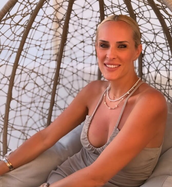 ΕΛΕΝΑ ΑΣΗΜΑΚΟΠΟΥΛΟΥ ΑΠΛΗΡΩΤΗ ΣΕ ΞΕΧΝΑΝΕ