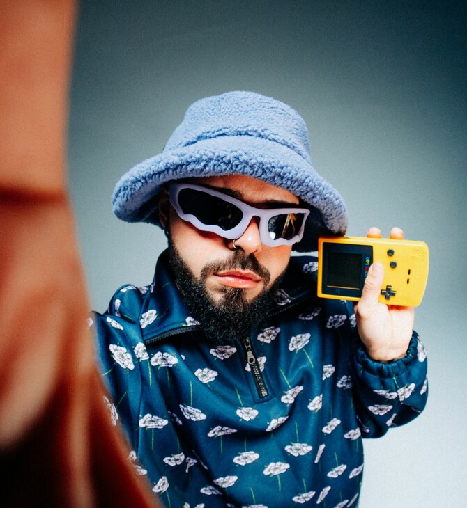 AKYLAS ΒΙΝΤΕΟΚΛΙΠ 