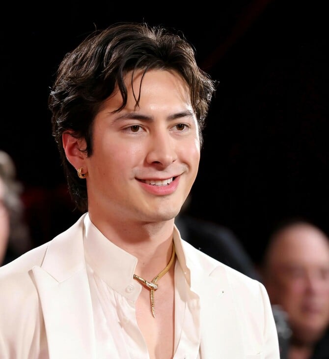 Από το Heated Rivalry στο Dolby Theatre: ο Hudson Williams πάει Οσκαρ