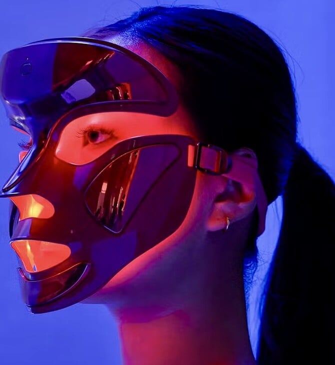 Μπορεί αυτή η μάσκα να διώξει τις ρυτίδες σου; Όλα όσα πρέπει να ξέρεις για τα νέα beauty tools