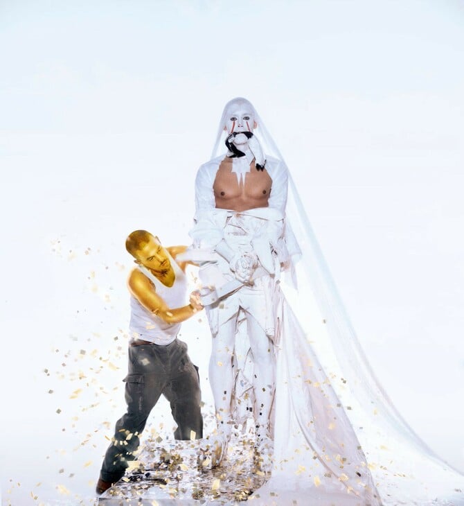 Τι λέει ο Nick Knight για τα 25 χρόνια του SHOWstudio, το AI και τη μόδα που κινείται