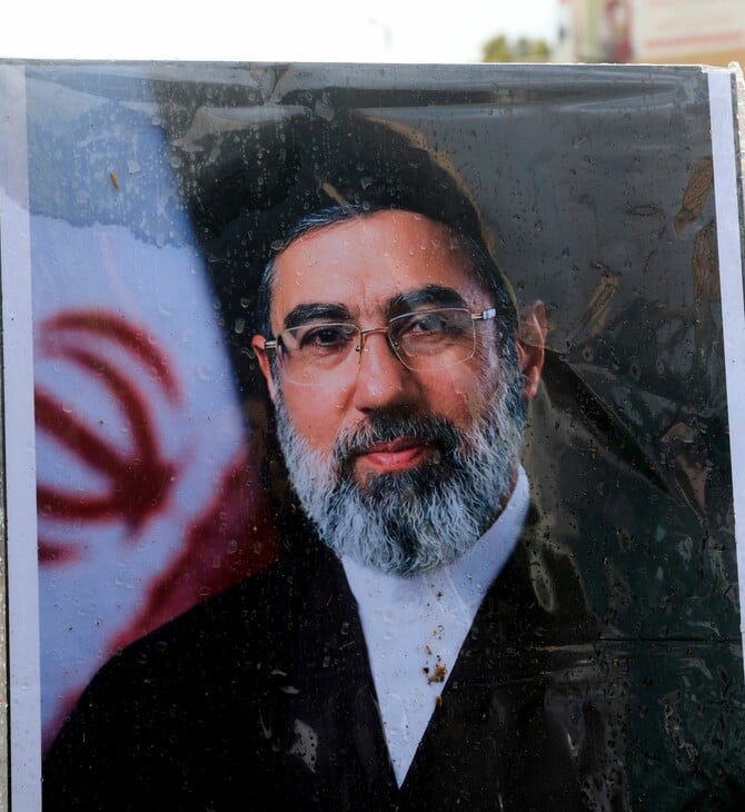 ΜΟΤΖΤΑΜΠΑ ΧΑΜΕΝΕΙ ΙΡΑΝ