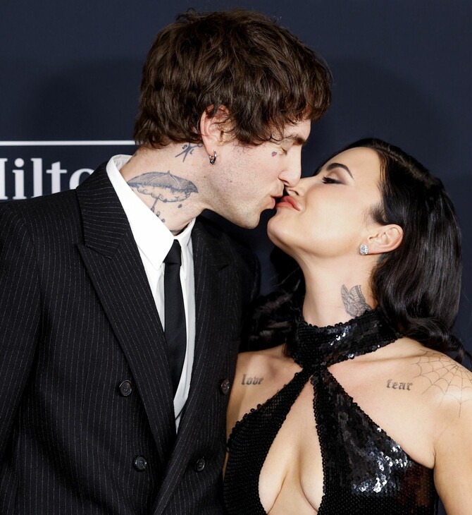 ΝΤΕΜΙ ΛΟΒΑΤΟ ΓΑΜΟΣ ΤΡΟΜΑΚΤΙΚΟ