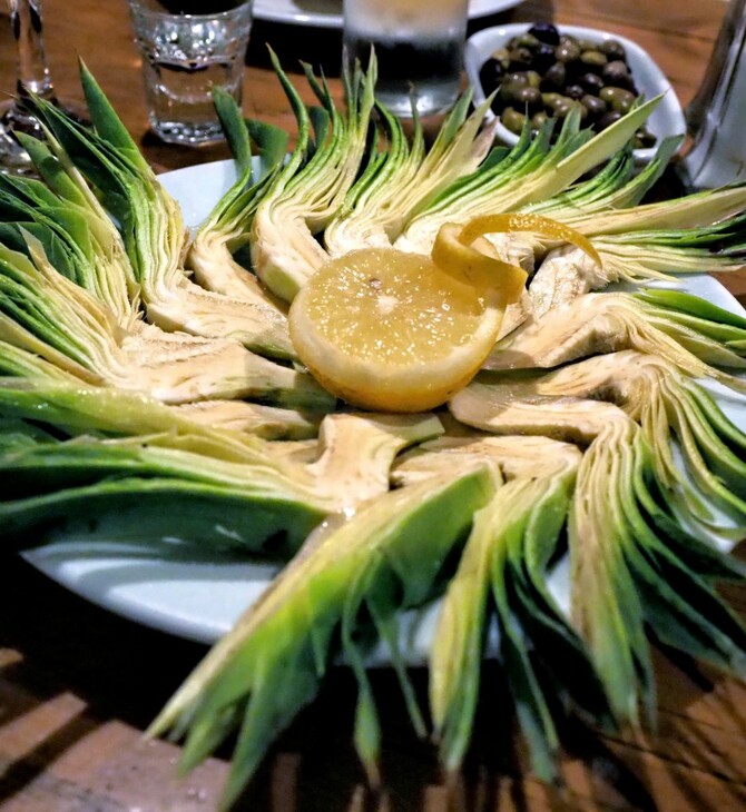 Η ρακή αγαπά τις τρυφερές καρδιές των κήπων