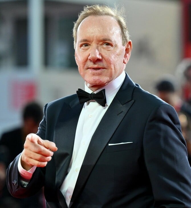 ΚΕΒΙΝ ΣΠΕΙΣΙ ΚΑΚΟΠΟΙΗΣΗ 