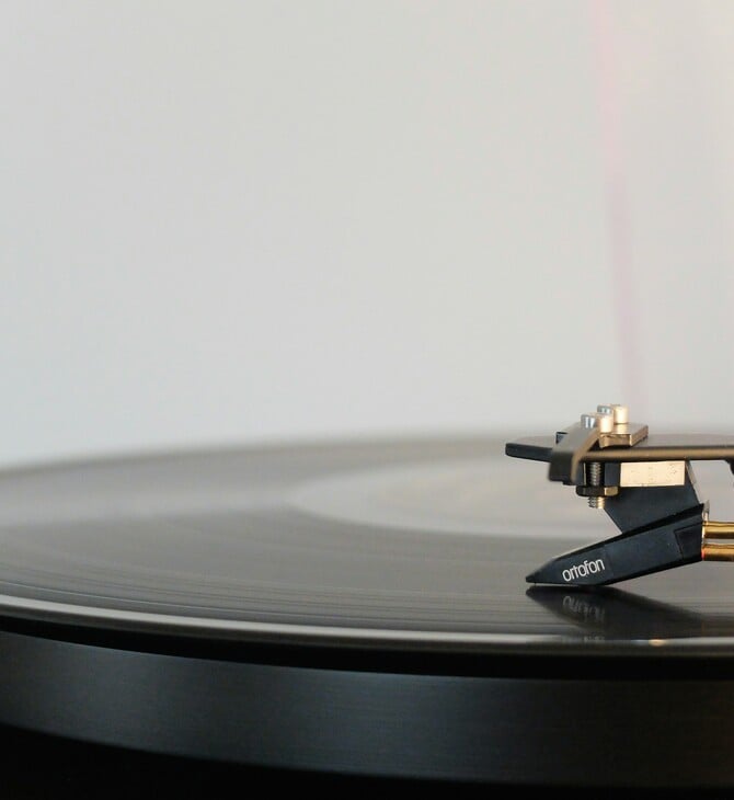 ΤΡΑΓΟΥΔΙΑ ΤΕΧΝΗΤΗ ΝΟΗΜΟΣΥΝΗ SONY ΚΑΛΛΙΤΕΧΝΕΣ