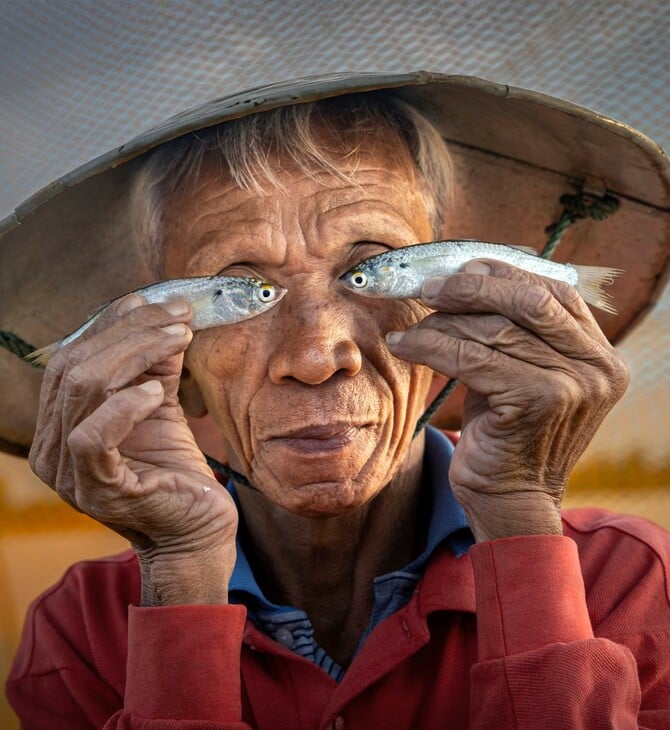 Το βραβευμένο πορτρέτο ενός ψαρά από το Βιετνάμ ξεχώρισε στο LCE Photographer of the Year 2026