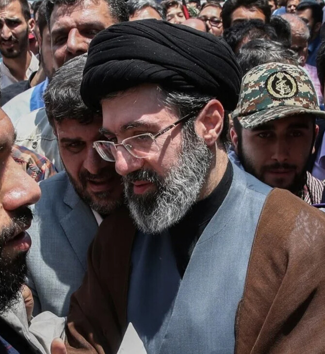 ΜΟΤΖΤΑΜΠΑ ΧΑΜΕΝΕΙ ΝΕΟ ΜΗΝΥΜΑ