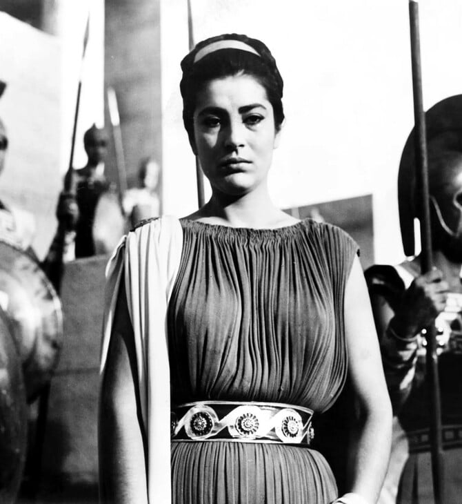 Η Αντιγόνη δεν γερνάει ποτέ γιατί ο κόσμος δεν σταμάτησε ποτέ να της μοιάζει