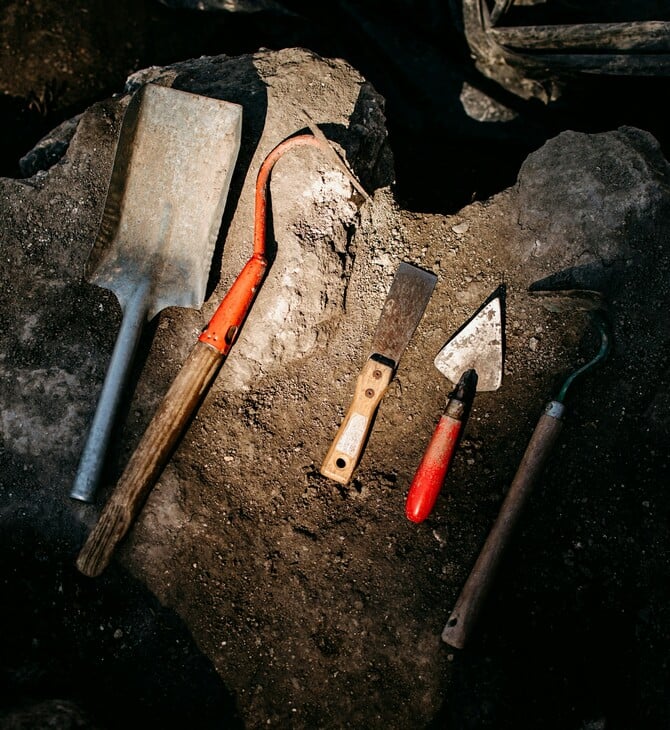 ΝΕΟΛΙΘΙΚΗ ΕΠΟΧΗ ΜΟΝΟΠΑΤΙ ΑΡΧΑΙΟΛΟΓΟΙ