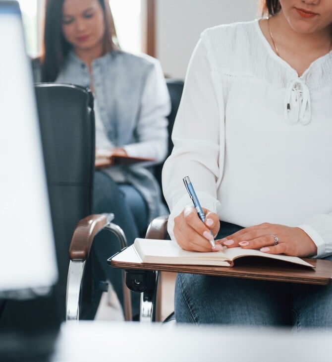 ΕΚΠΑΙΔΕΥΤΗΡΙΑ ΑΠΑΤΗ ΠΤΥΧΙΑ