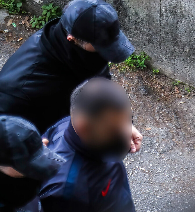 ΚΑΛΑΜΑΡΙΑ ΦΟΝΙΚΗ ΕΠΙΘΕΣΗ ΜΑΧΑΙΡΙ