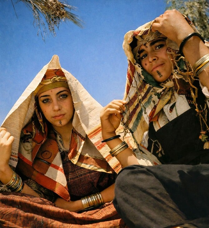 Από τον Dalí στην Ariana Grande: το V&A διαβάζει τη Schiaparelli ως μόδα, τέχνη και θέαμα