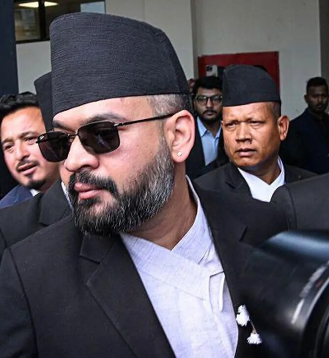 Νεπάλ: Ο πρώην ράπερ Μπαλέντρα Σαχ ορκίστηκε πρωθυπουργός