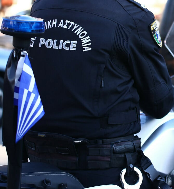 ΚΑΡΔΙΤΣΑ ΔΟΛΟΦΟΝΙΑ ΤΡΑΓΟΥΔΙΣΤΗΣ ΦΥΛΑΚΗ