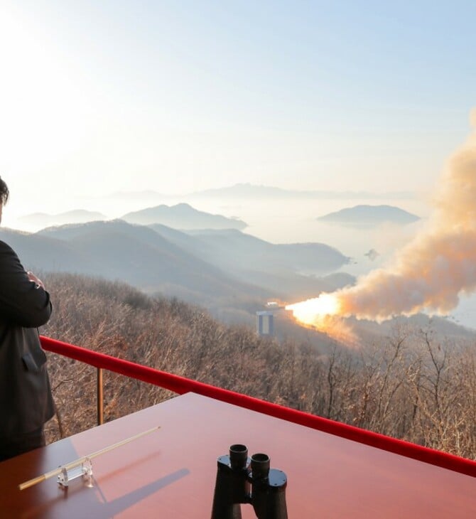 ΒΟΡΕΙΑ ΚΟΡΕΑ ΚΙΜ ΓΙΟΝΓΚ ΟΥΝ ΗΠΑ ΠΥΡΑΥΛΟΣ