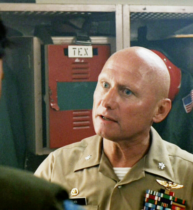 TOP GUN BACK TO THE FUTURE ΗΘΟΠΟΙΟΣ ΤΖΕΙΜΣ ΤΟΛΚΑΝ