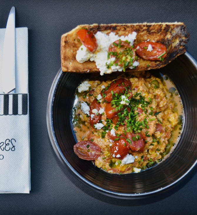 Kalimeres bistro: Μεσογειακές γεύσεις και Dutch pancakes στο στέκι του Ψυρρή