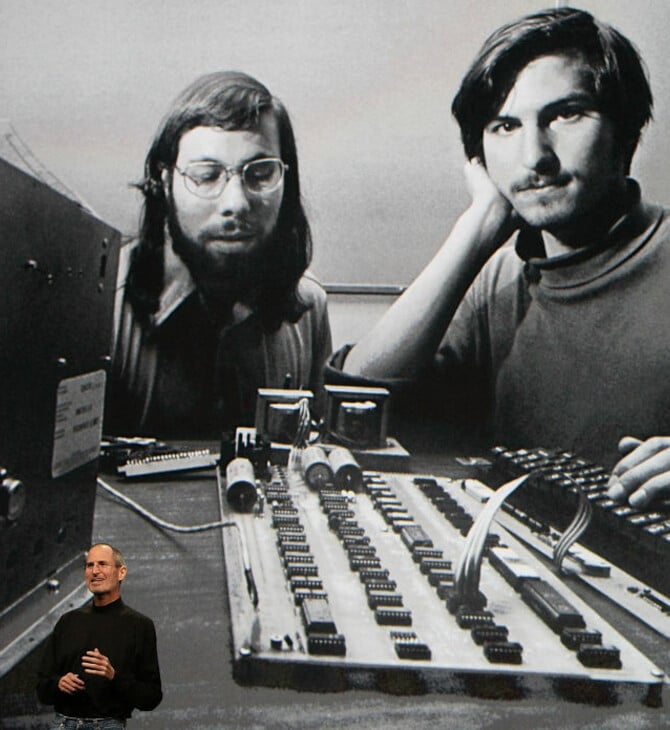 APPLE ΣΤΙΒ ΤΖΟΜΠΣ ΒΟΖΝΙΑΚ