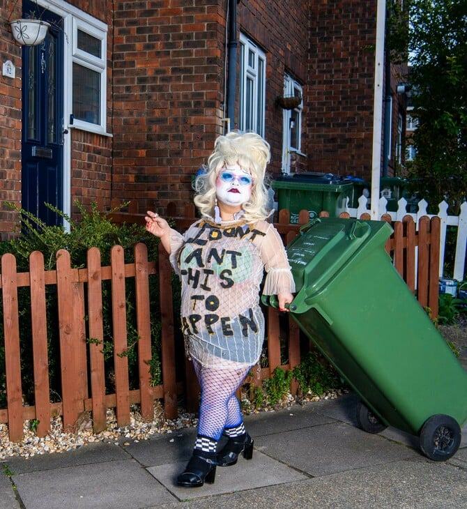 Το σώμα ως θέαμα, το drag ως εκδίκηση: ποια είναι η Midgitte Bardot