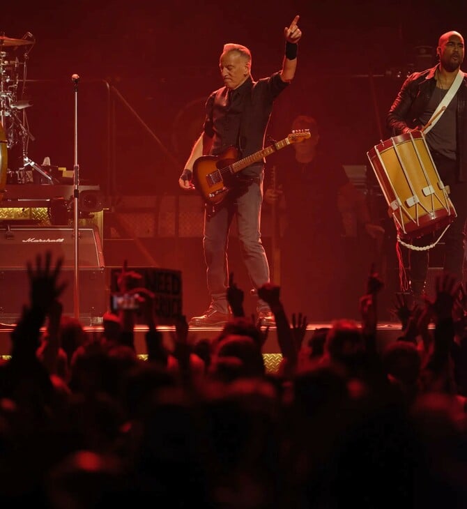 Ο Bruce Springsteen ξανακάνει το ροκ πολιτική πράξη