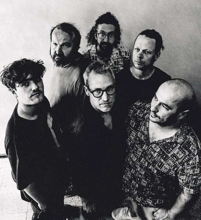 Το ροκ δηλώνει πάντα παρόν μέσα από τις ψυχεδελικές και progressive οπτικές του