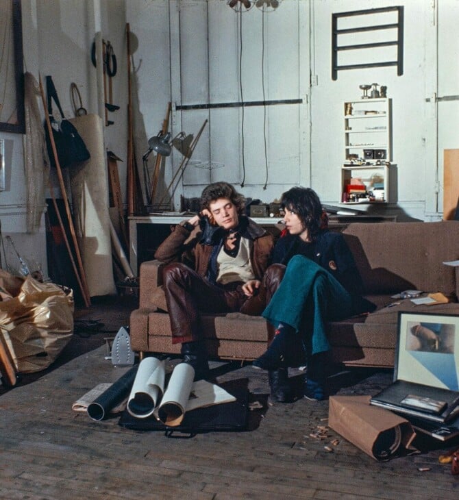 Πριν γίνει θρύλος: το Chelsea Hotel του 1970 ξαναζωντανεύει μέσα από χαμένες φωτογραφίες