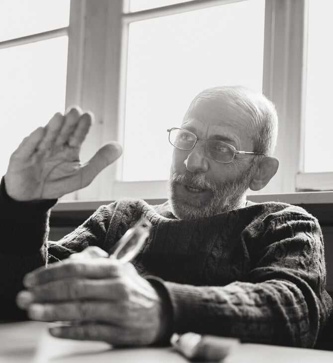 83 λεπτά με τον Μανόλη Κορρέ