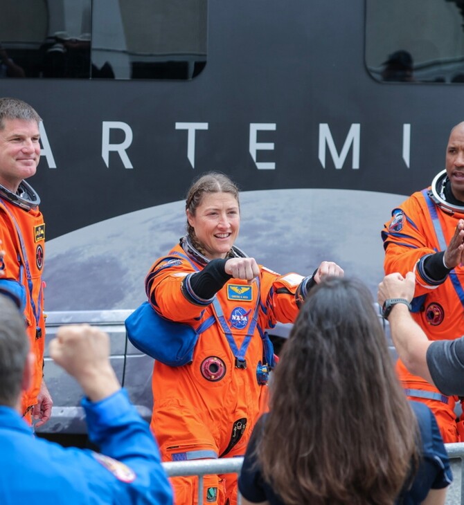 ARTEMIS II ΣΕΛΗΝΗ ΕΚΤΟΞΕΥΣΗ