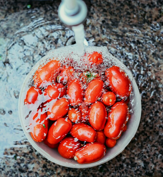 ΦΡΟΥΤΑ ΛΑΧΑΝΙΚΑ ΑΠΟΛΥΜΑΝΣΗ ΠΛΥΣΙΜΟ ΚΑΘΑΡΙΣΜΑ