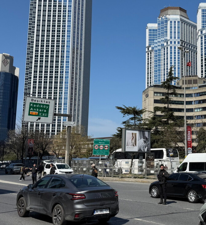 ΕΝΟΠΛΗ ΕΠΙΘΕΣΗ ΚΩΝΣΤΑΝΤΙΝΟΥΠΟΛΗ ΠΥΡΟΒΟΛΙΣΜΟΙ