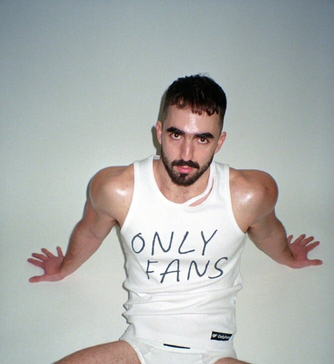 Μπορεί το OnlyFans να γίνει το νέο σωσίβιο της μόδας;