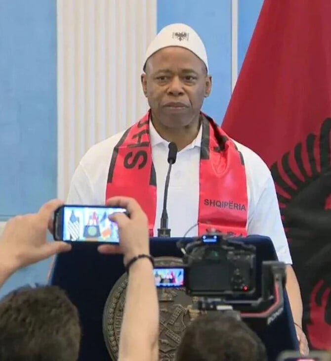 ΕΡΙΚ ΑΝΤΑΜΣ ΑΛΒΑΝΙΑ ΔΗΜΑΡΧΟΣ 