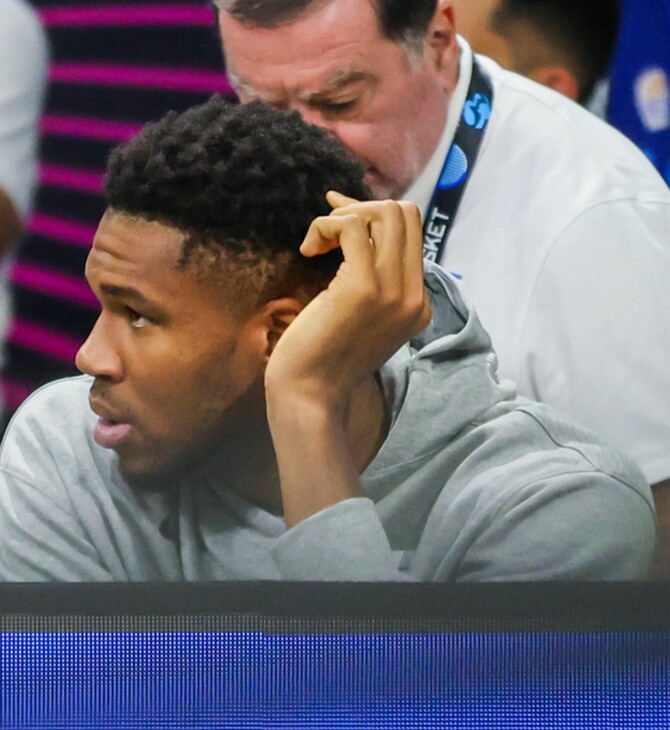 ΓΙΑΝΝΗΣ ΑΝΤΕΤΟΚΟΥΝΜΠΟ ΜΙΛΓΟΥΟΚΙ ΜΠΑΚΣ