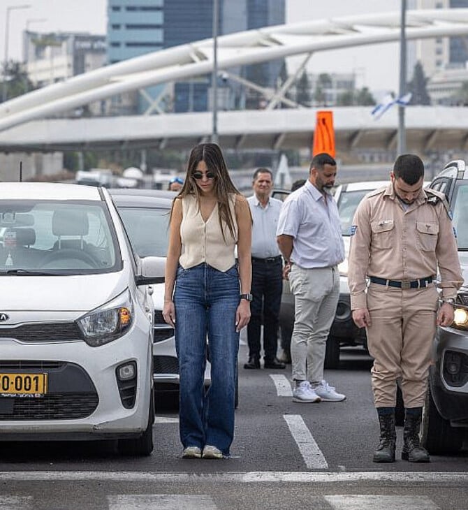 "Γιατί δεν θα σταθώ όρθια όταν ηχήσει η σειρήνα της Ημέρας Μνήμης του Ολοκαυτώματος" 