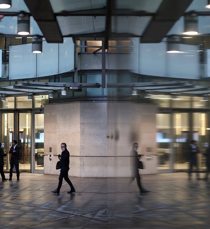 BBC: Προχωρά σε 2.000 απολύσεις