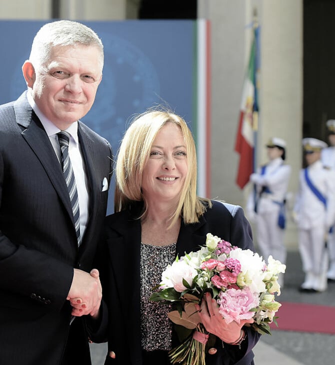 ΕΕ ΟΡΜΠΑΝ ΜΕΛΟΝΙ ΡΟΜΠΕΡΤ ΦΙΤΣΟ